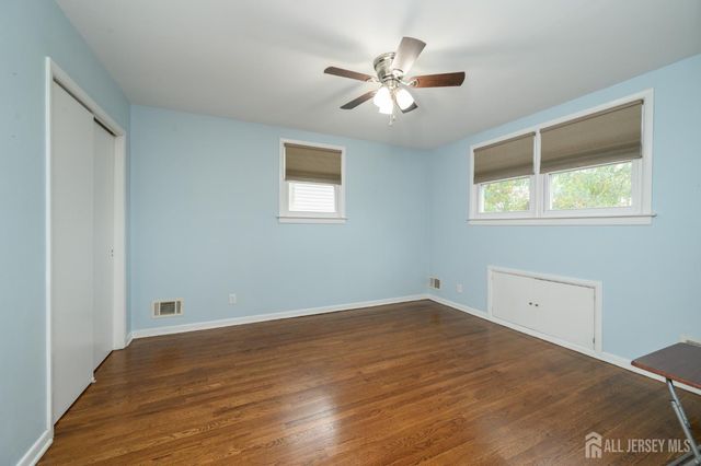 311 Oak Parkway, Dunellen, NJ 08812