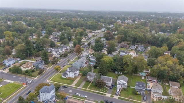 311 Oak Parkway, Dunellen, NJ 08812
