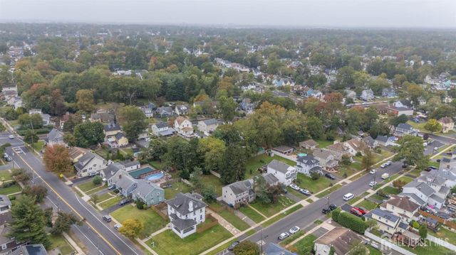 311 Oak Parkway, Dunellen, NJ 08812