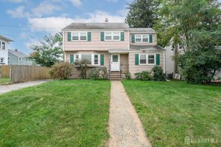 311 Oak Parkway, Dunellen, NJ 08812