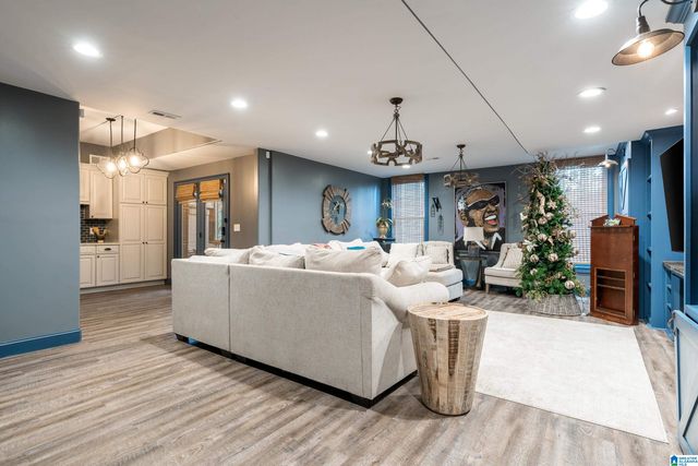 1046 FAIRFIELD LANE, Birmingham, AL 35242