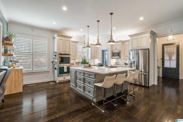 1046 FAIRFIELD LANE, Birmingham, AL 35242