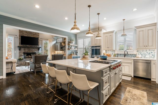 1046 FAIRFIELD LANE, Birmingham, AL 35242