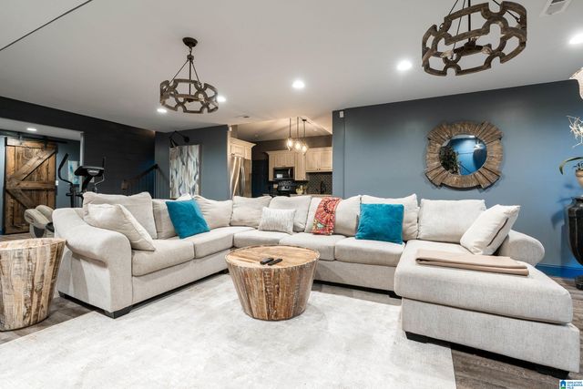 1046 FAIRFIELD LANE, Birmingham, AL 35242