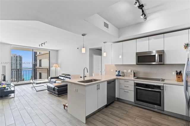 999 SW 1st Avenue 3307, Miami, FL 33130
