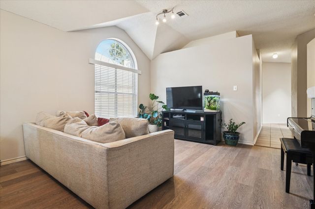 3204 Trailwood Lane, Flower Mound, TX 75028