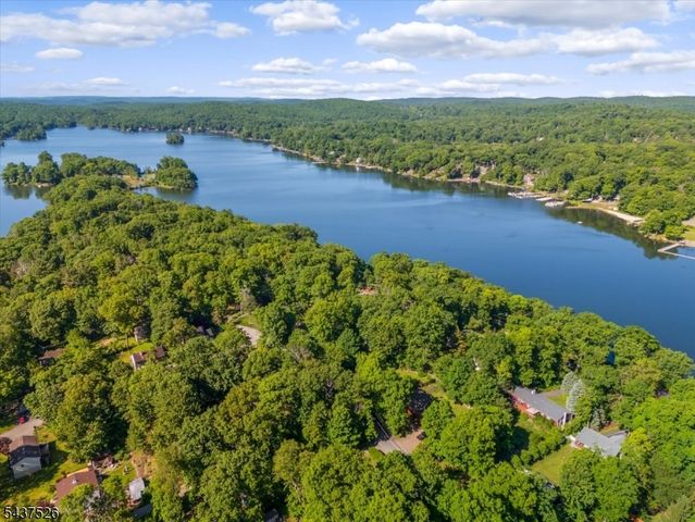 134 Birch Rd, Vernon Twp., NJ 07422