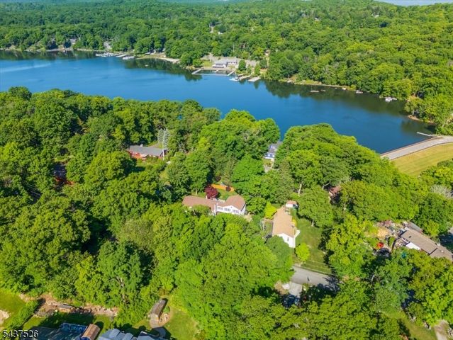 134 Birch Rd, Vernon Twp., NJ 07422
