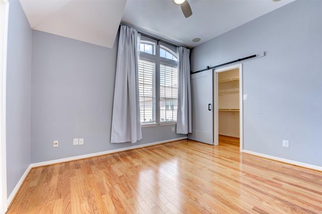34 Waugh Drive D, Houston, TX 77007
