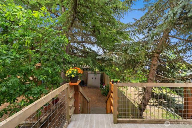 4821 S Brandon Street, Seattle, WA 98118