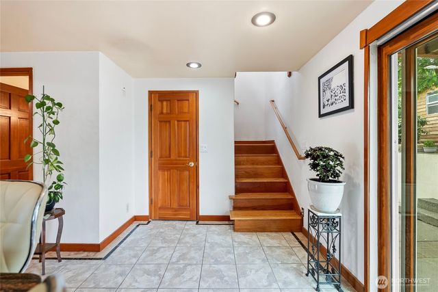 4821 S Brandon Street, Seattle, WA 98118