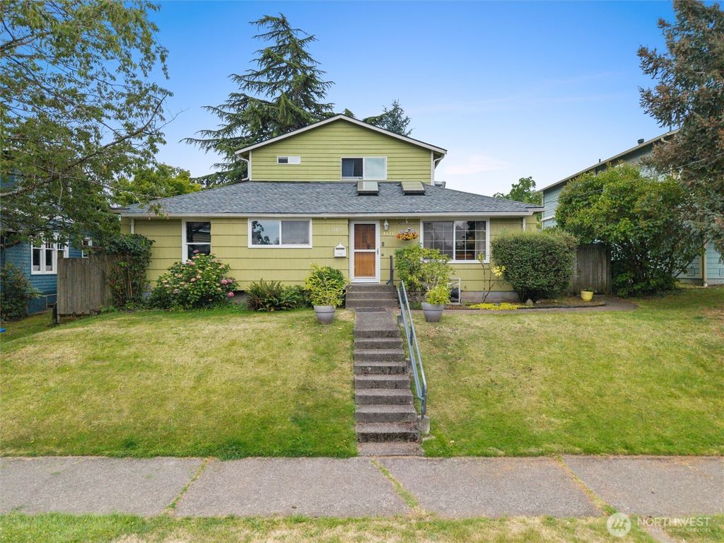 4821 S Brandon Street, Seattle, WA 98118