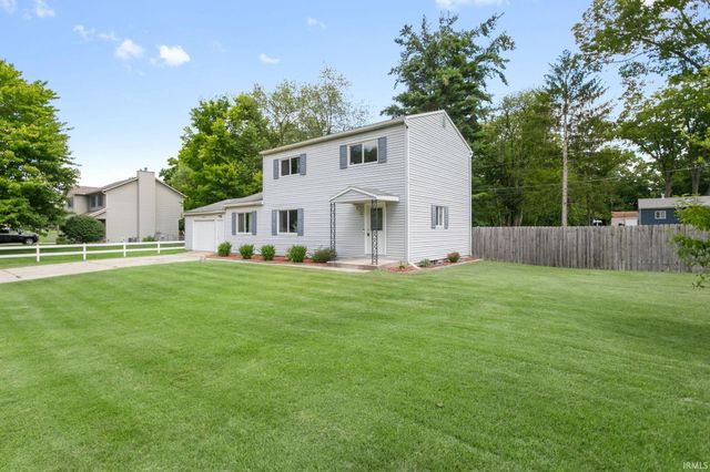 56556 Greenlawn Avenue, Osceola, IN 46561