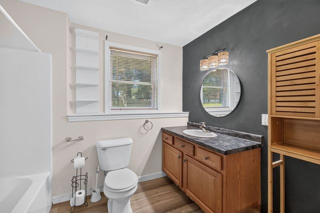 9 Broadview Ave, Berkley, MA 02779