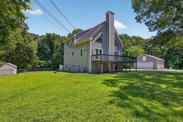 9 Broadview Ave, Berkley, MA 02779