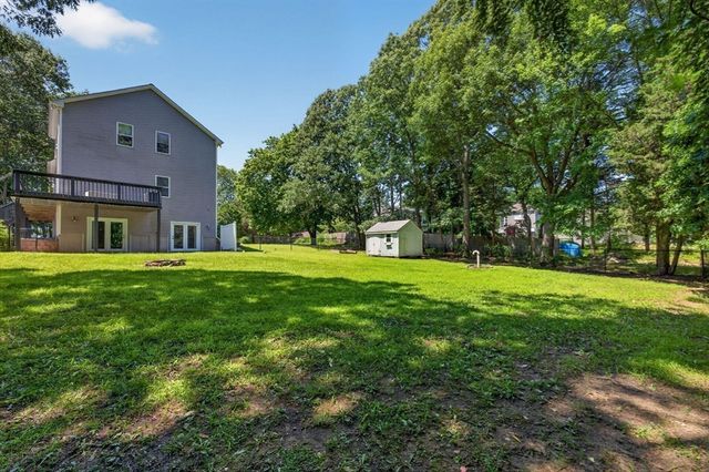 9 Broadview Ave, Berkley, MA 02779