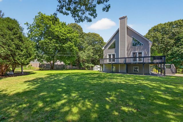 9 Broadview Ave, Berkley, MA 02779