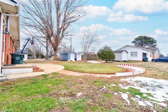 402 N Cherry Street, Cherryville, NC 28021