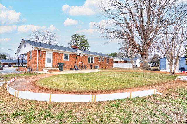 402 N Cherry Street, Cherryville, NC 28021