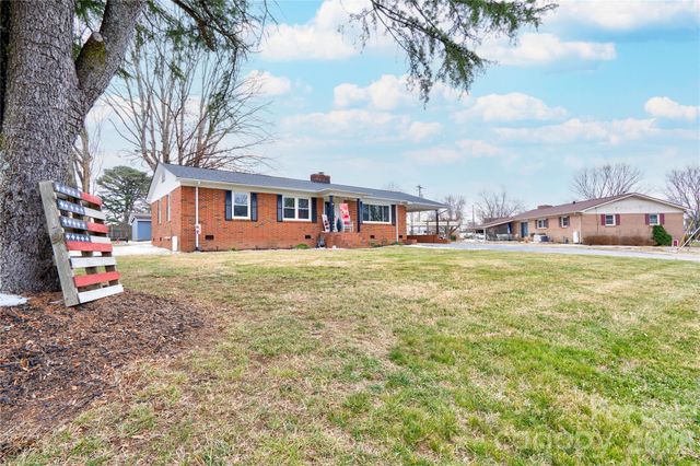 402 N Cherry Street, Cherryville, NC 28021