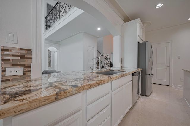 5411 Oban Terrace Lane, Sugar Land, TX 77479