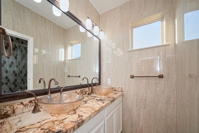 5411 Oban Terrace Lane, Sugar Land, TX 77479