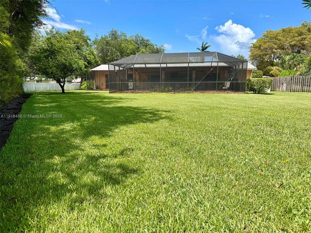 16225 SW 88th Ave Rd, Palmetto Bay, FL 33157