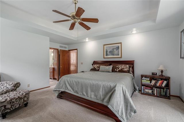 13735 W 82nd Street, Lenexa, KS 66215