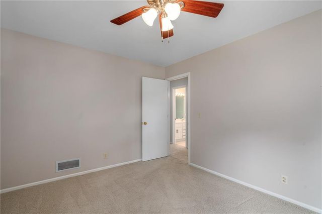 13735 W 82nd Street, Lenexa, KS 66215