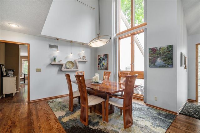 13735 W 82nd Street, Lenexa, KS 66215