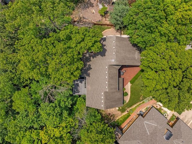 13735 W 82nd Street, Lenexa, KS 66215