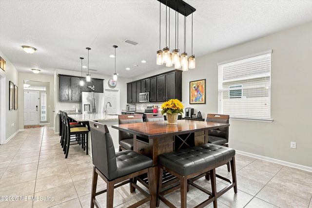 7068 FLEUR COVE Drive, Jacksonville, FL 32258