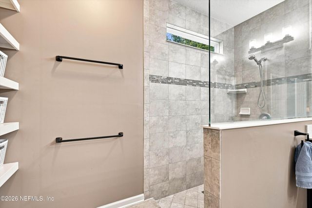 7068 FLEUR COVE Drive, Jacksonville, FL 32258