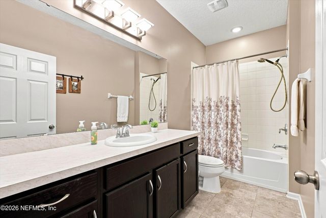 7068 FLEUR COVE Drive, Jacksonville, FL 32258