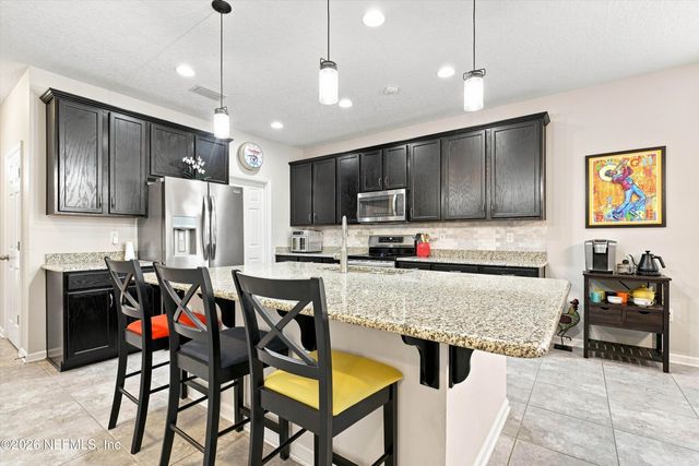 7068 FLEUR COVE Drive, Jacksonville, FL 32258