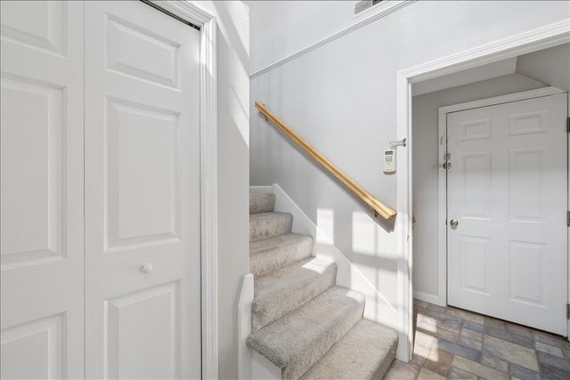 11 Edward Circle, Bedford, NH 03110