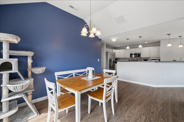 11 Edward Circle, Bedford, NH 03110