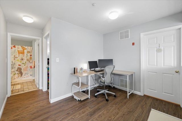 11 Edward Circle, Bedford, NH 03110