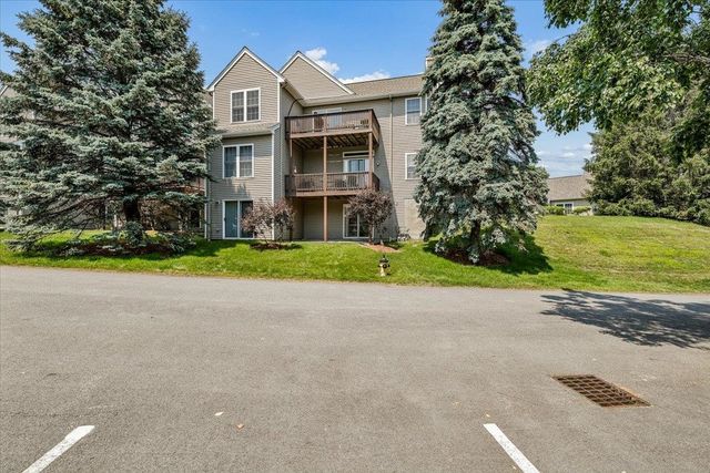 11 Edward Circle, Bedford, NH 03110