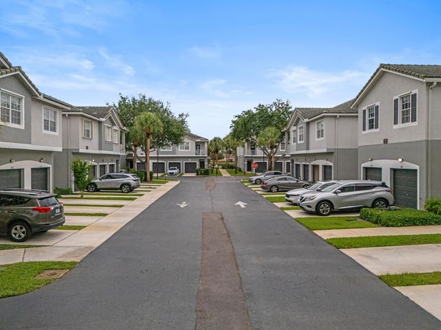 3122 Grandiflora Drive, Greenacres, FL 33467