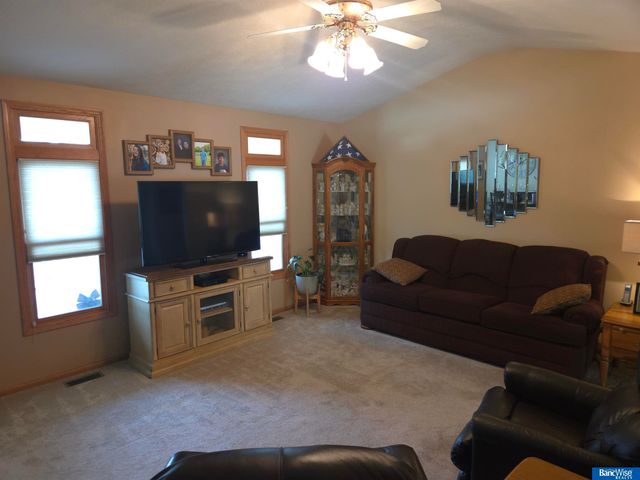 6237 Cornflower Drive, Lincoln, NE 68504