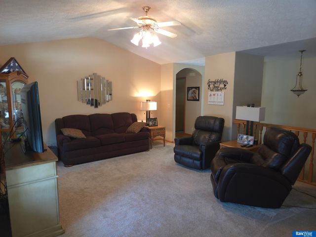 6237 Cornflower Drive, Lincoln, NE 68504