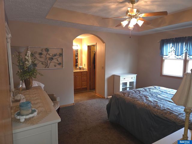 6237 Cornflower Drive, Lincoln, NE 68504