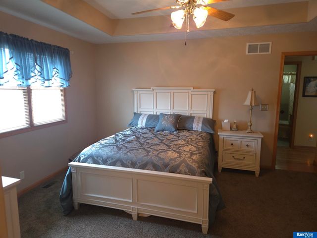 6237 Cornflower Drive, Lincoln, NE 68504