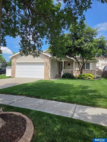 6237 Cornflower Drive, Lincoln, NE 68504