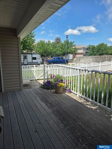 6237 Cornflower Drive, Lincoln, NE 68504