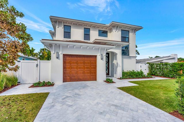 245 Alhambra Place, West Palm Beach, FL 33405