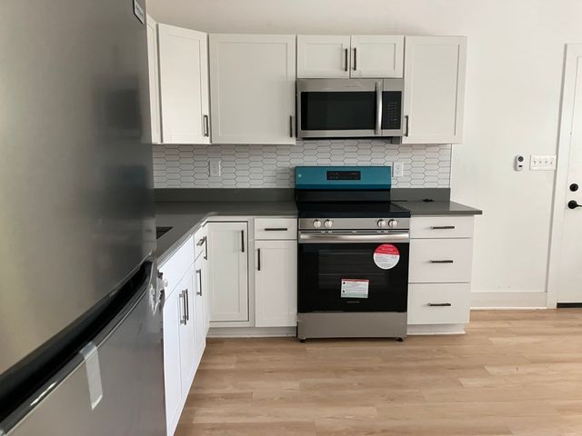 717 N 9th St B, Nashville, TN 37206