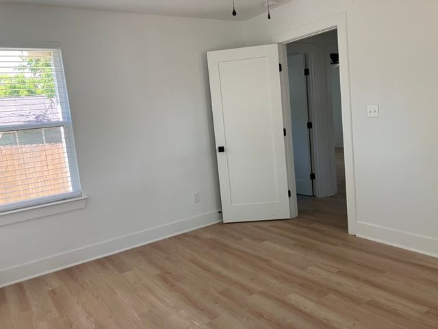 717 N 9th St B, Nashville, TN 37206