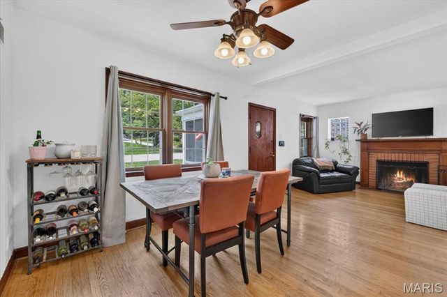 9438 Plainfield Drive, St Louis, MO 63119